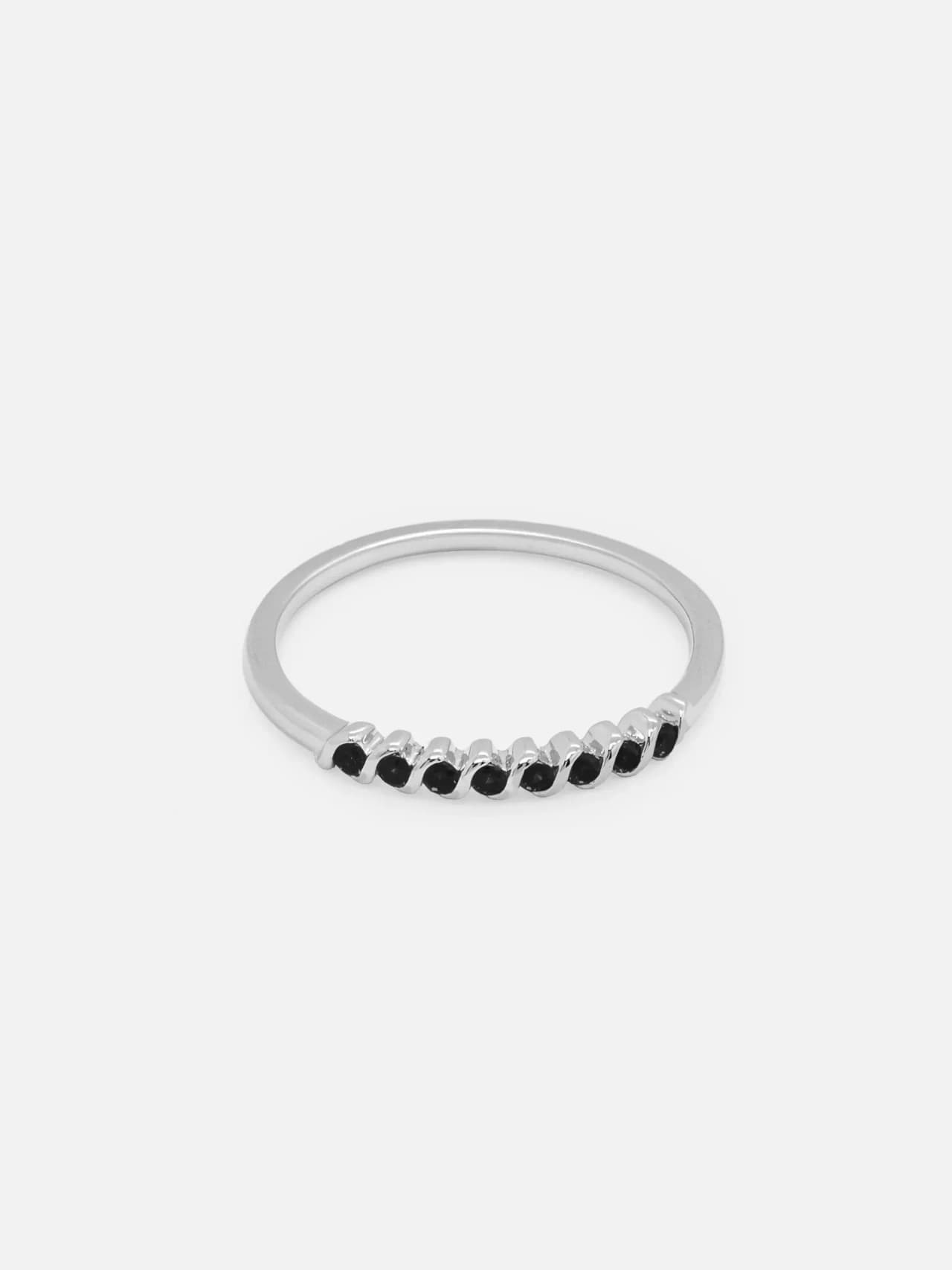 Platinumpläterad Ring med Svart Kubisk Zirkonia
