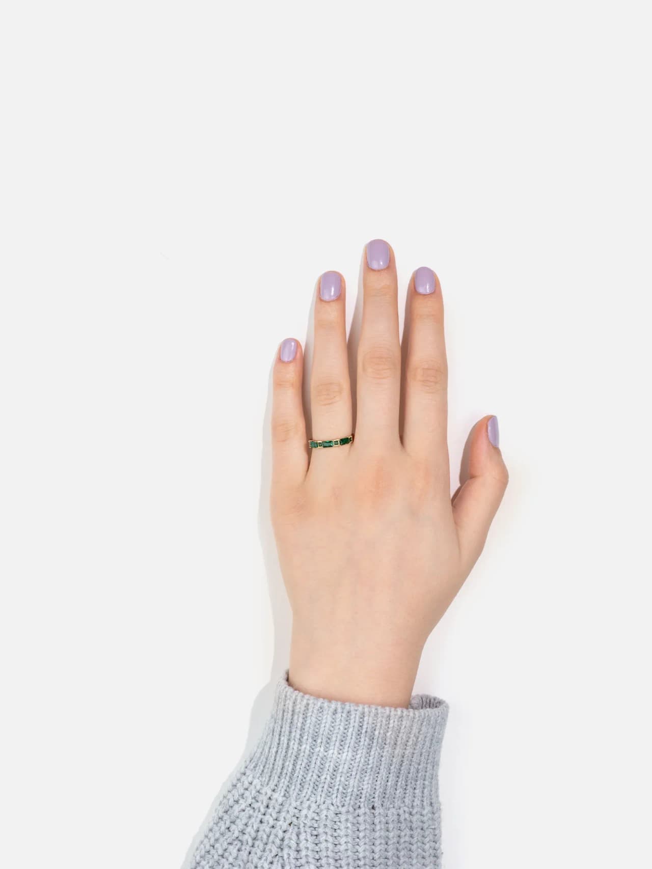 Ring i 18K Guldpläterad med Gröna Kristaller