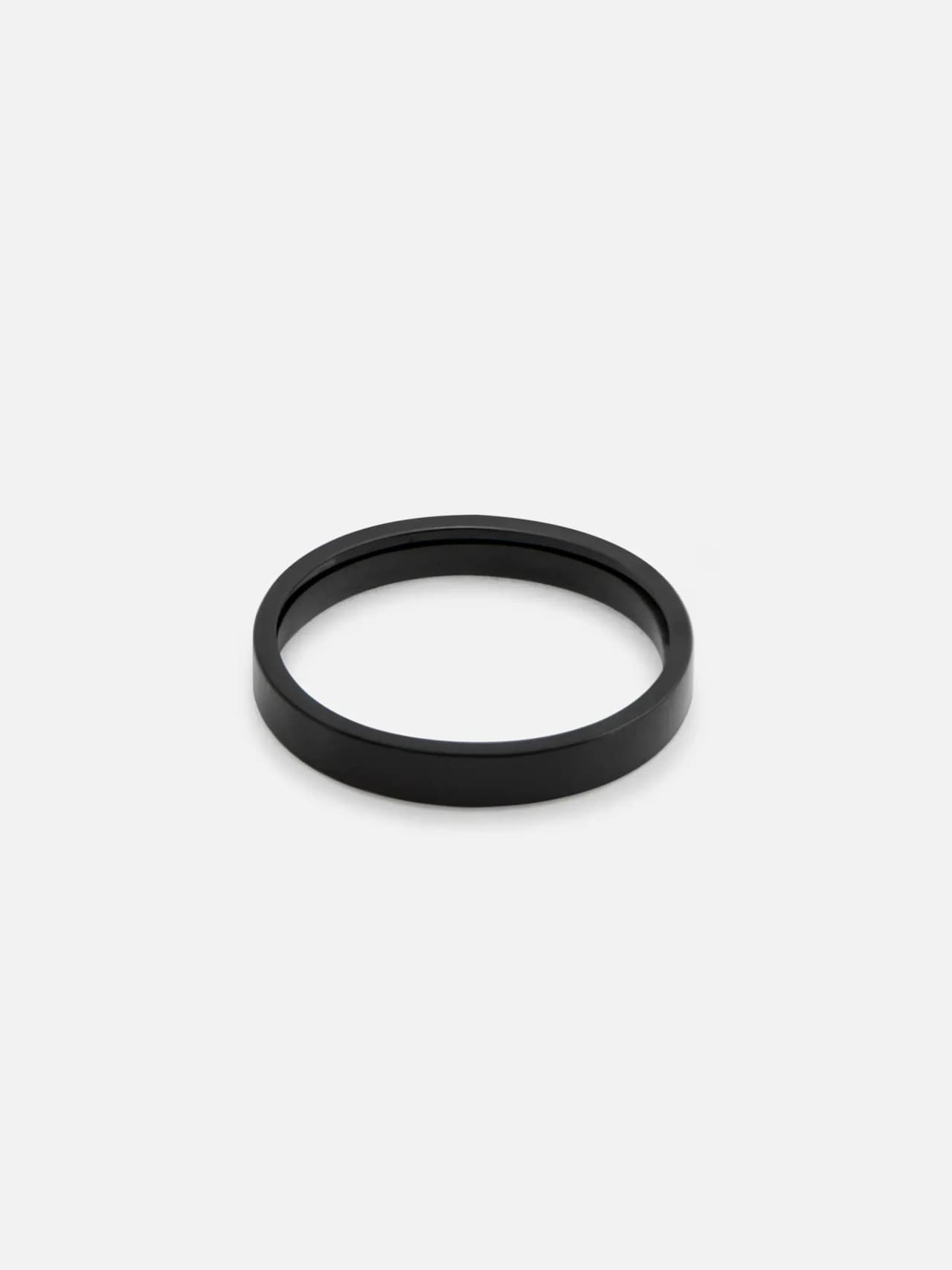 Ring Svart Stål