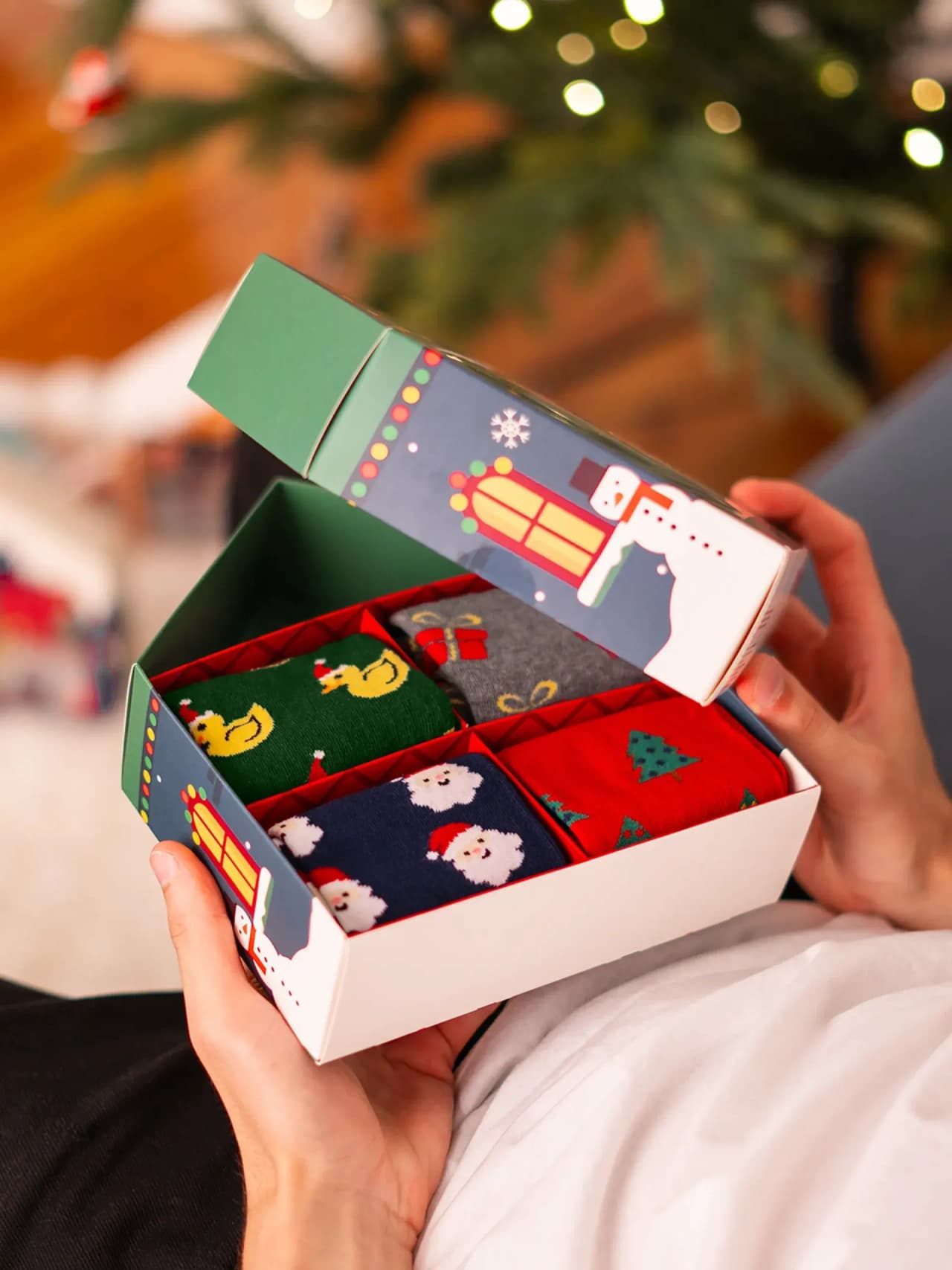 Roliga Strumpor Julstrumpor Herr & Dam Presentset 4-pack