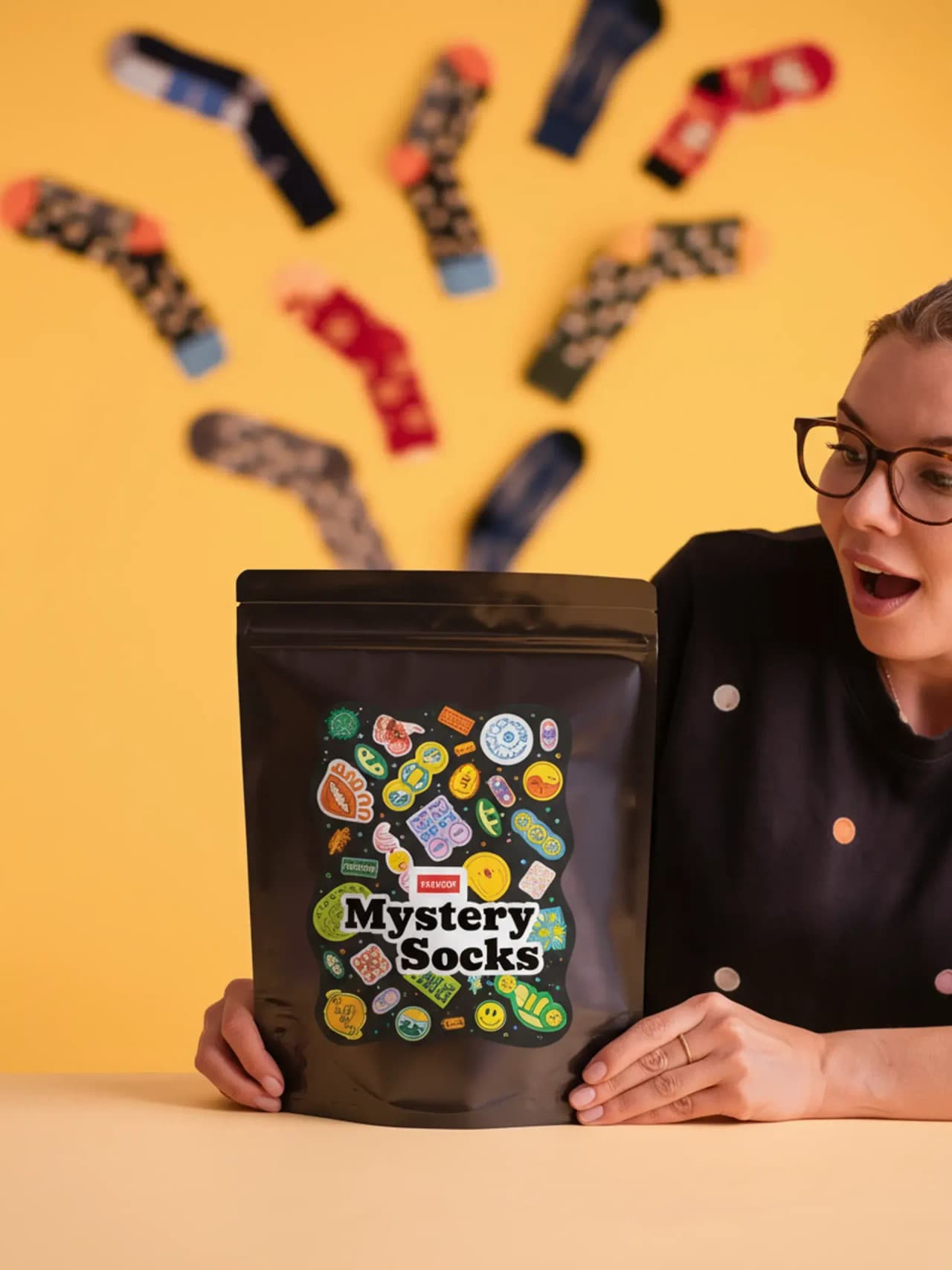 Roliga Strumpor Mystery Box – 5 Par Överraskning i Presentpåse