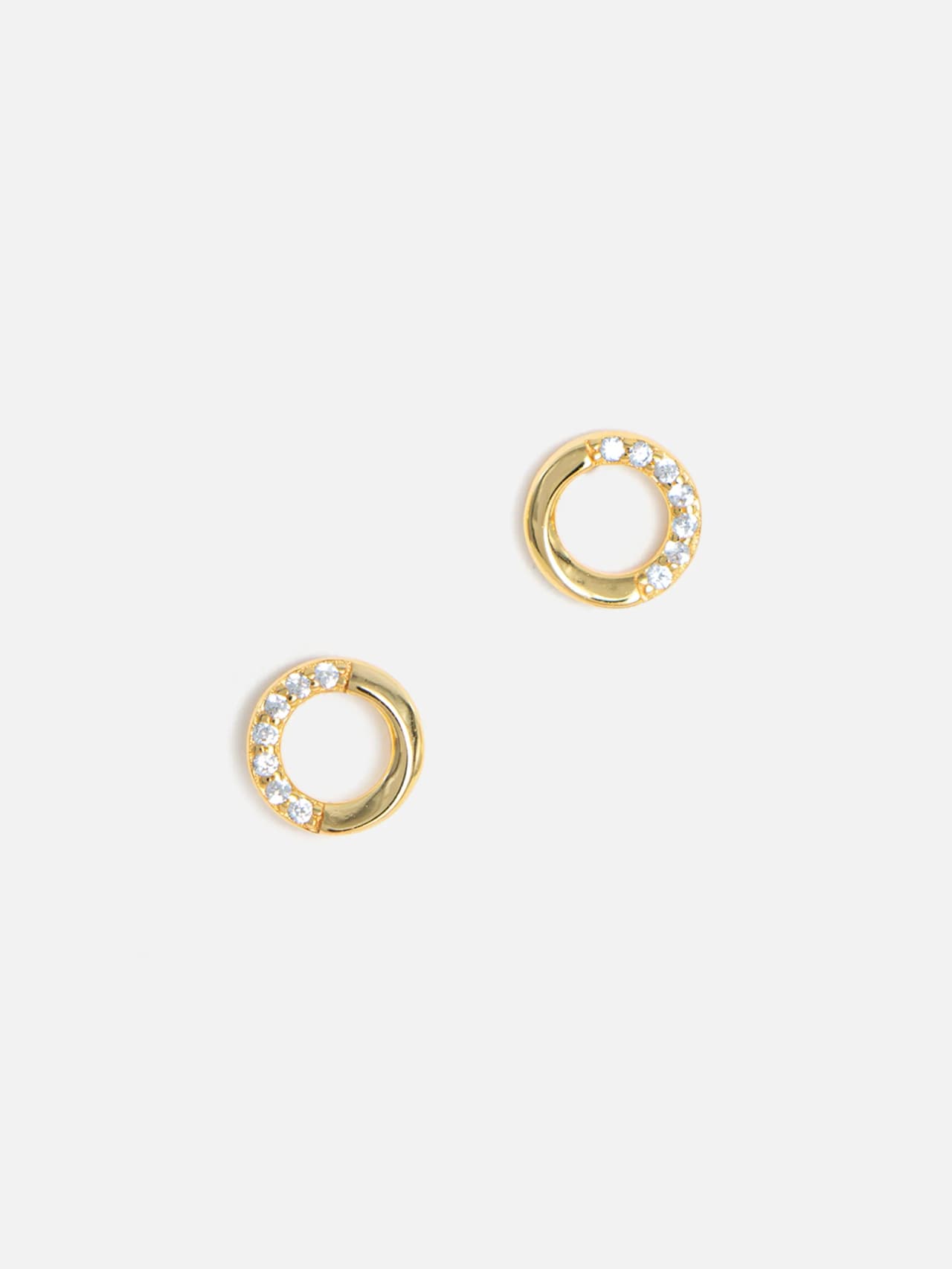 Runda Örhängen Guld med Kubisk Zirkonia – Sterling Silver 925