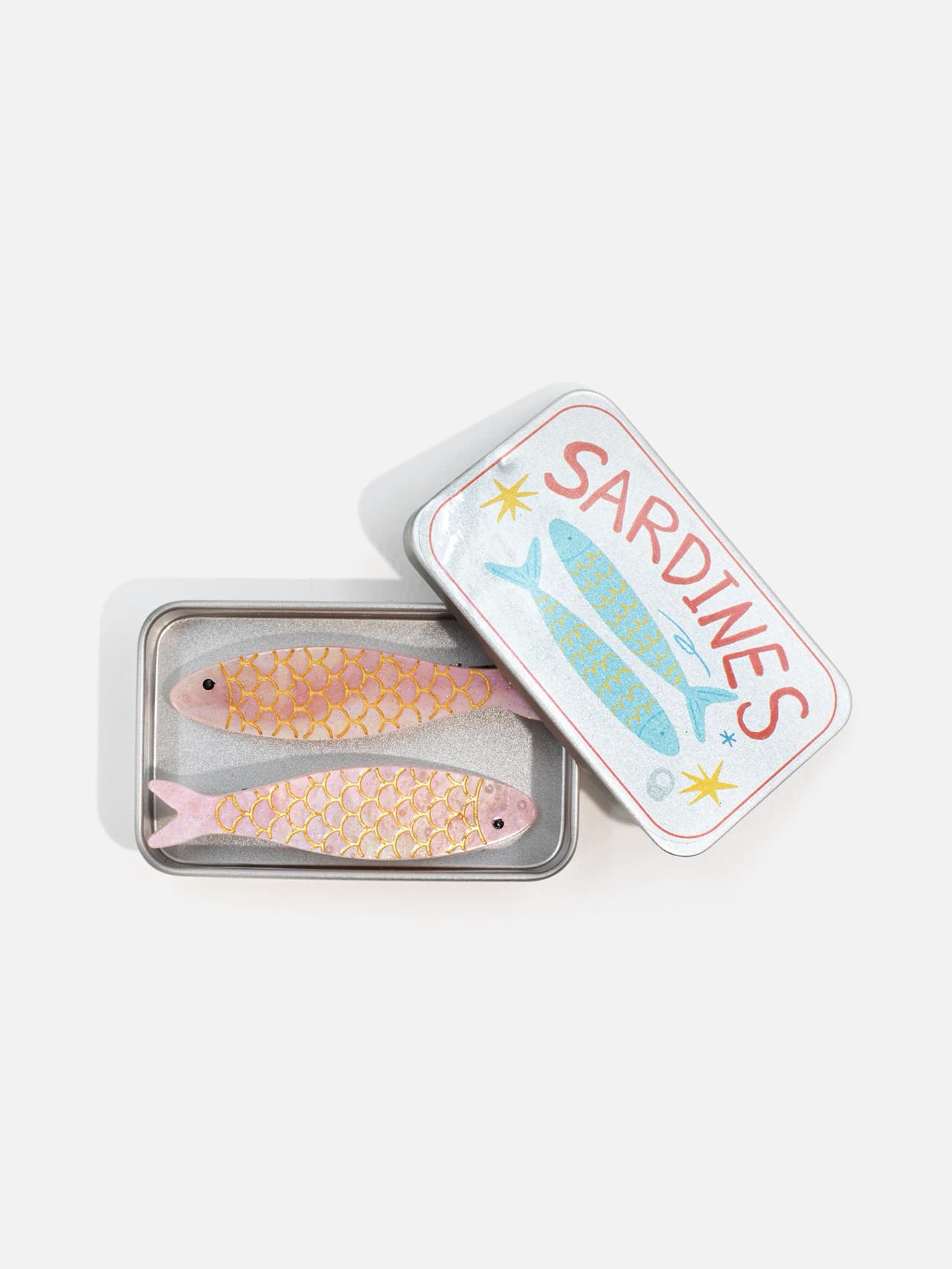 Metallask med sardindesign för hårspännen i presentförpackning