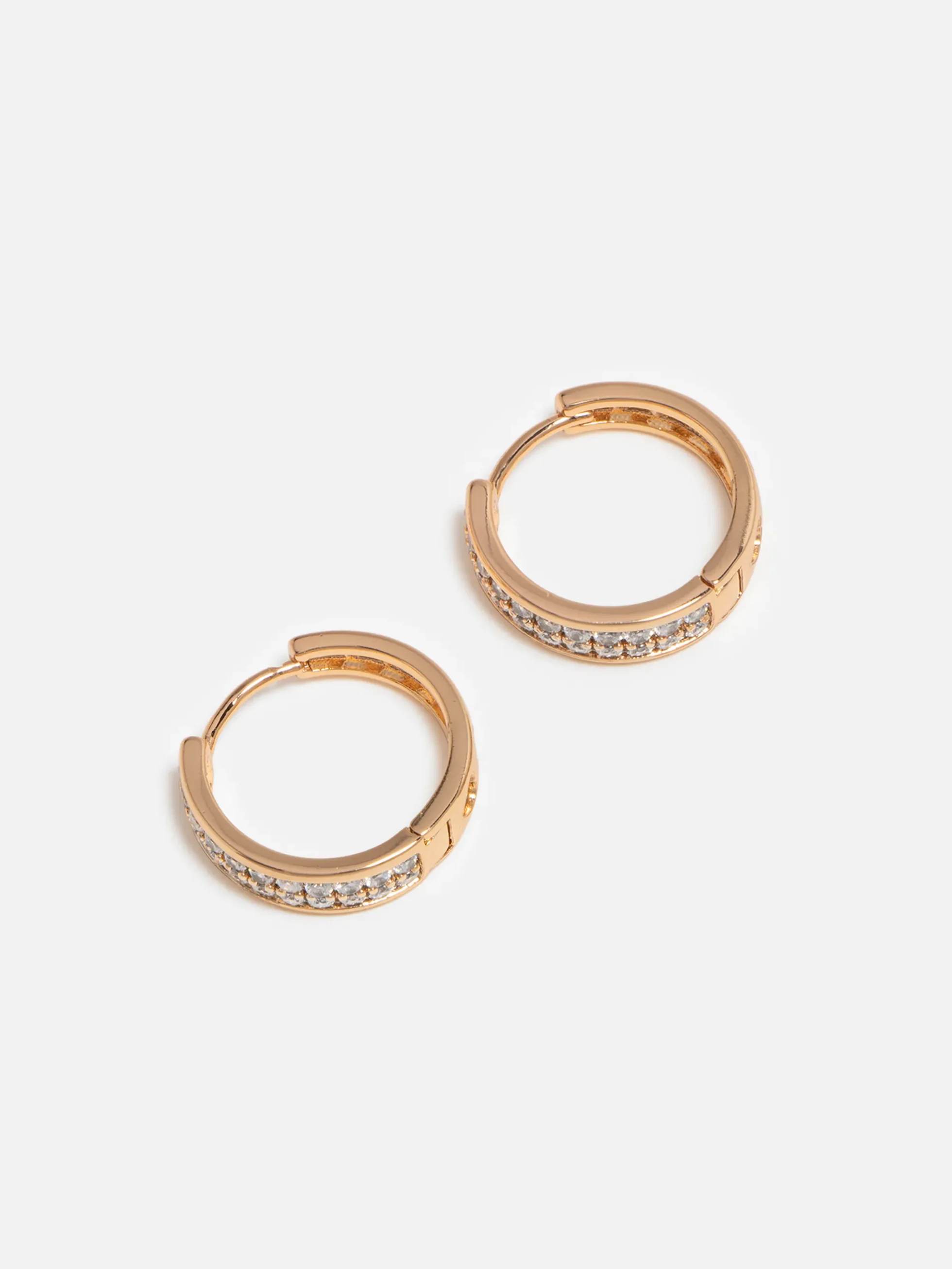 Elegant 18K gulpläterade hoop örhängen med kubisk zirkonia