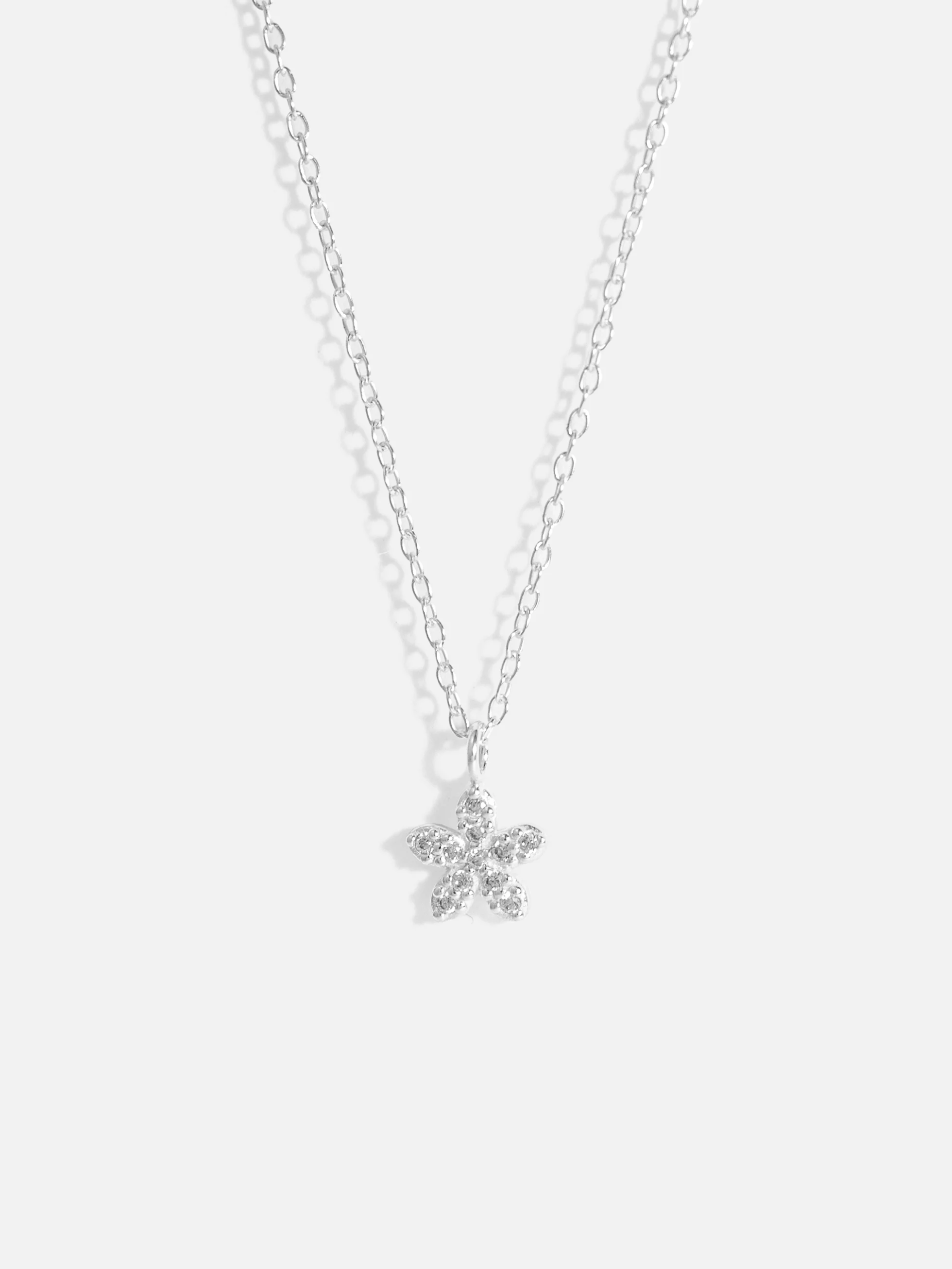 Blomformad Damhalsband i Äkta silver med Kubisk Zirkonia, elegant smycke för dam